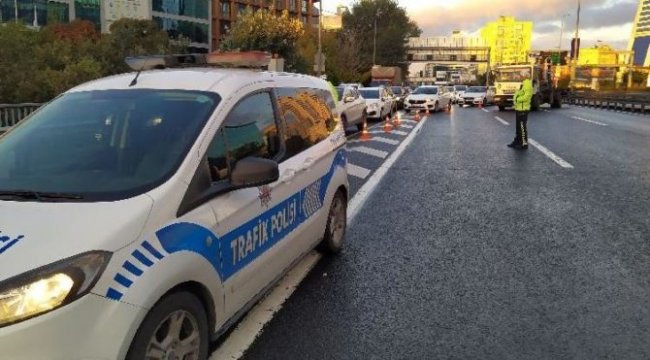 Maraton sebebiyle İstanbul'da bazı yollar trafiğe kapandı