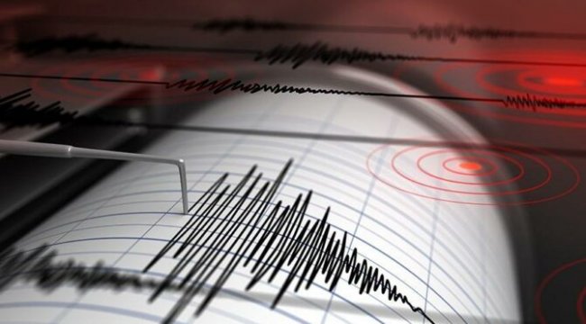 İzmir'de artçı deprem korkuttu