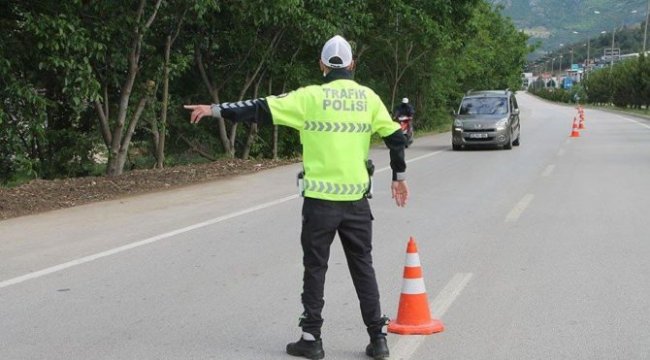 Özel araçla şehirler arası seyahat yasağı var mı?