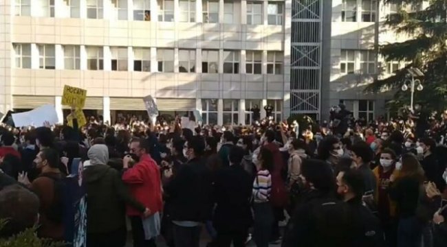 İstanbul Valiliği'nden Boğaziçi protestosu ile ilgili açıklama