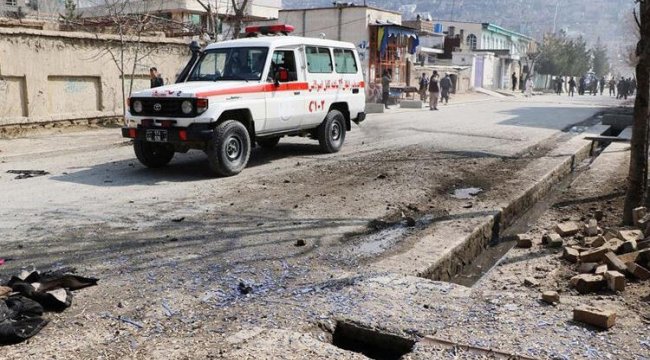 Afganistan'da bomba yüklü araçla saldırı: 8 ölü, 53 yaralı