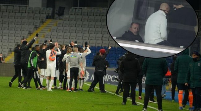 Beşiktaş'ta oyuncular, Başakşehir maçı sonrası Sergen Yalçın'a gitti!