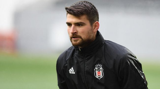 Beşiktaşlı kaleci Ersin Destanoğlu, en iyi genç yetenekler 11'ine seçildi