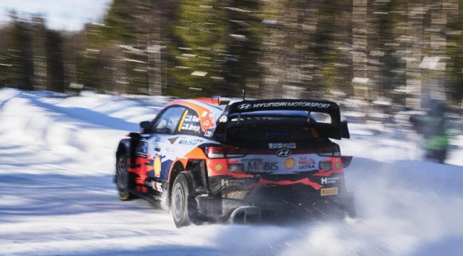 Finlandiya Rallisi'ni Ott Tanak kazandı