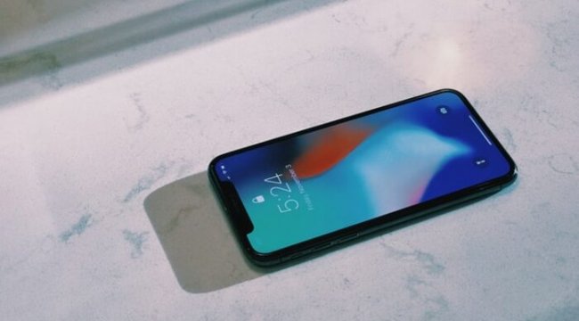 iPhone X cebinde patladı, Apple'a dava açtı!