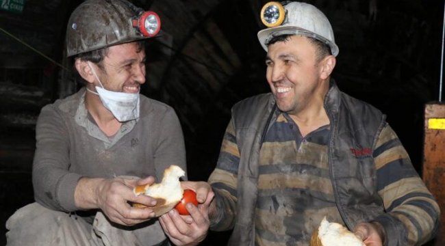 Yerin metrelerce altında ilk sahur: Dışarıdaki sofradan çok farklı