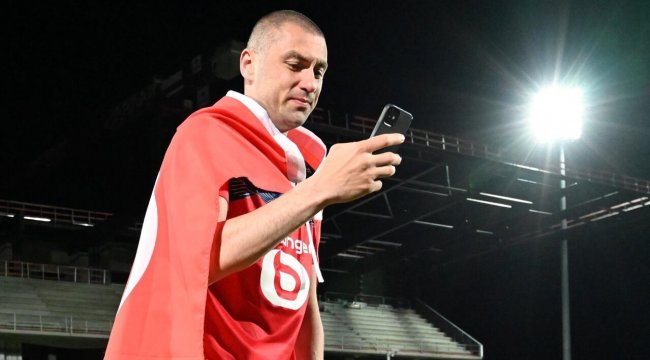 Burak Yılmaz, Fransa'da manşetlerde! Lille'i şampiyonluğa götürdü...