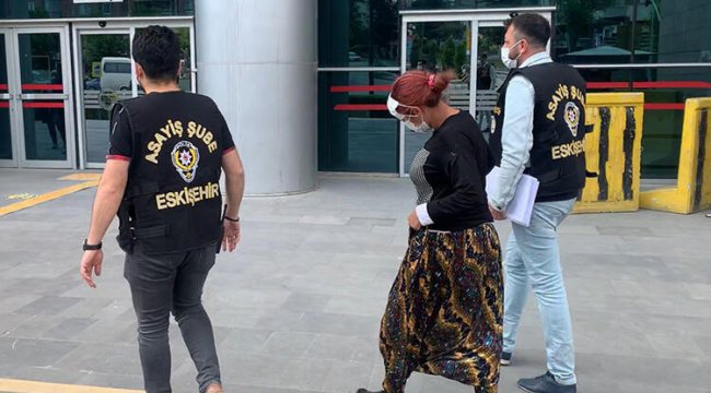 İki evden 702 bin liralık ziynet eşyası çalan kadın tutuklandı