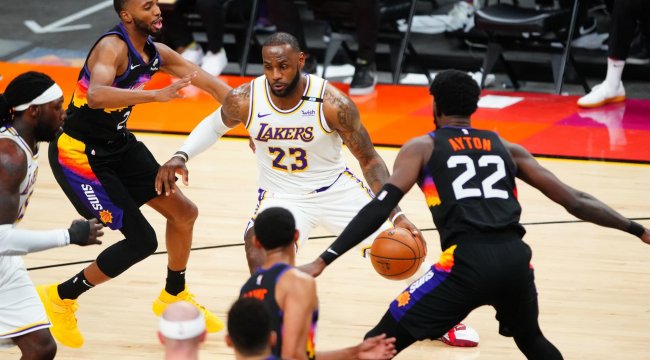 NBA'de Gecenin Sonuçları: Son şampiyon Lakers play-off'lara mağlubiyetle başladı