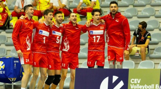 A Milli Erkek Voleybol Takımı Altın Ligi'nde şampiyon oldu