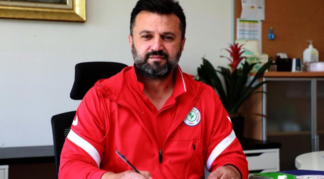 Bülent Uygun 3 yıl daha Rizespor'da