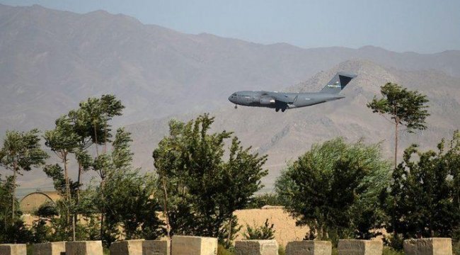 Afganistan'daki Bagram hava üssünden son ABD ve NATO askerleri de ayrıldı