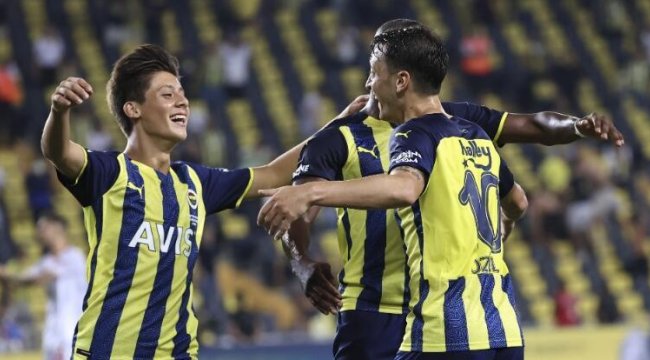 Fenerbahçe son dakika golleriyle kazandı 2-0