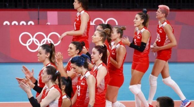 Türkiye Kadın Voleybol Takımı Yanlış Kadro Seçimleriyle Olimpiyatlar'a veda etti