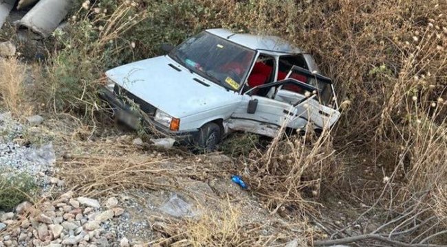 Korkutan anlar! Çarpmanın etkisiyle yoldan çıktılar: 6 yaralı