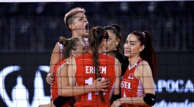 Türkiye, Polonya engelini geçerek Avrupa Voleybol Şampiyonası'nda yarı finale yükseldi