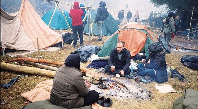 Lukasenko: Polonya Sınırındaki Mülteciler Kürtler Ellerine Silah Geçse Polonya Dayanamaz