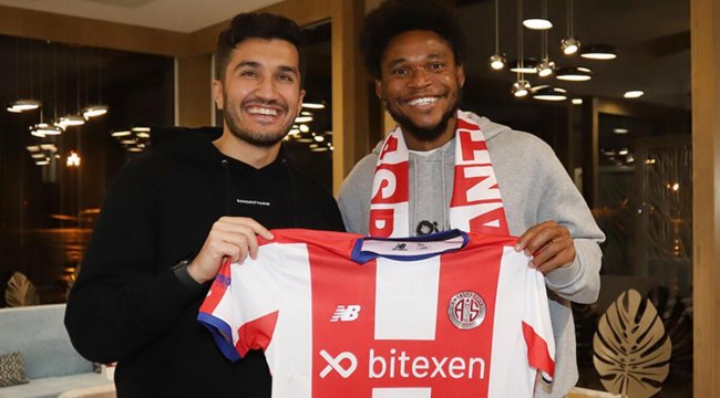 Antalyaspor Luiz Adriano ile sözleşme imzaladı