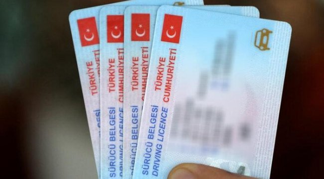 Eski ehliyetleri yenilemek için elinizi çabuk tutun! Hangi belgeler isteniyor? Yenileme ücreti…