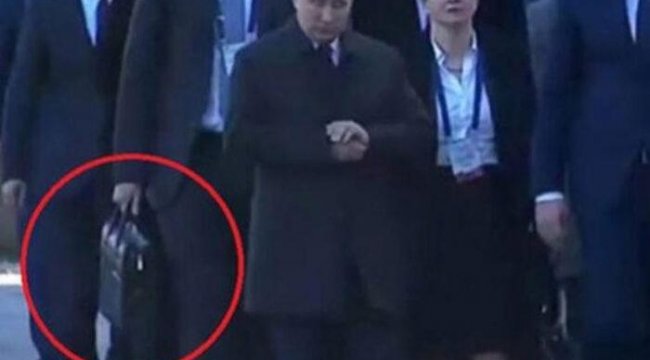 Putin, nükleer silahları kullanabilir mi? Çanta detayı! Her zaman yanında