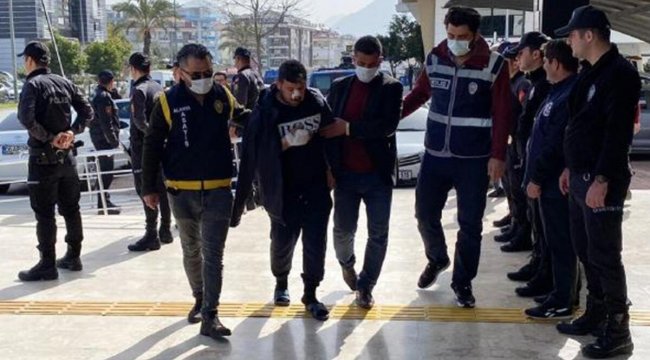 Husumetli aileler arasında kavga: 4'ü ağır 14 yaralı