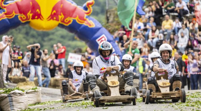 Tahta arabaların yarışı Red Bull Formulaz Ardeşen'de fırtına gibi esti