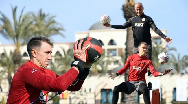 Galatasaray'da Muslera'yı koltuk değneği bile durduramadı