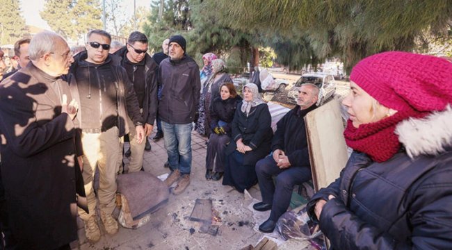 Kılıçdaroğlu deprem bölgesinde