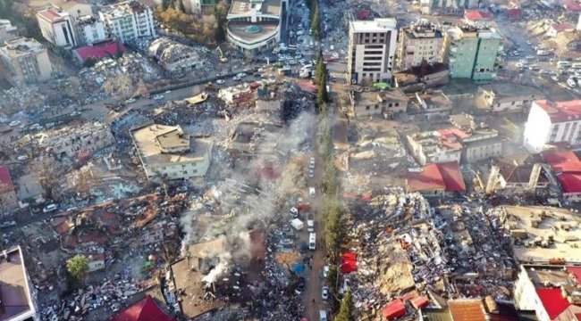 Son Dakika: Depremde hayatını kaybedenlerin sayısı 3 bin 381'e yükseldi