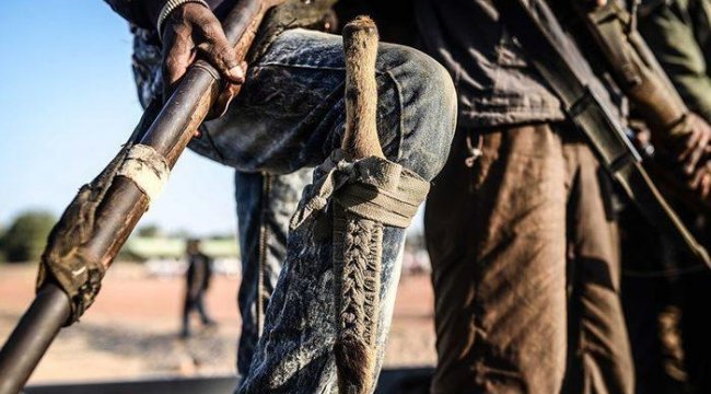 Nijerya'da korkunç olay! Silahlı saldırganlar köyü bastı: 100'den fazla ölü