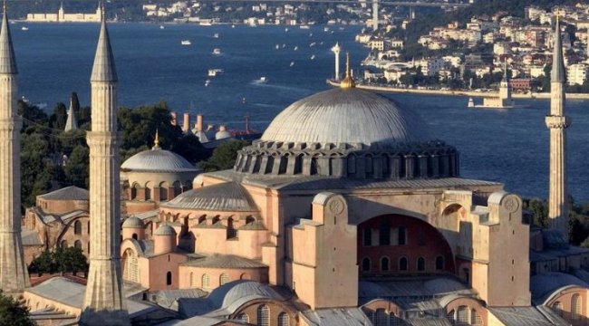 Ayasofya'ya girişler ücretli oldu